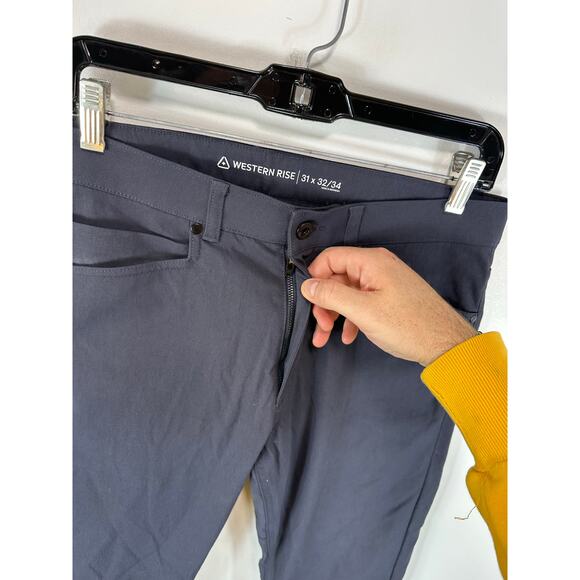 Western Rise At Pant Performance Chinos Navy Blue Size 31x32/34 - Picture 10 of 12